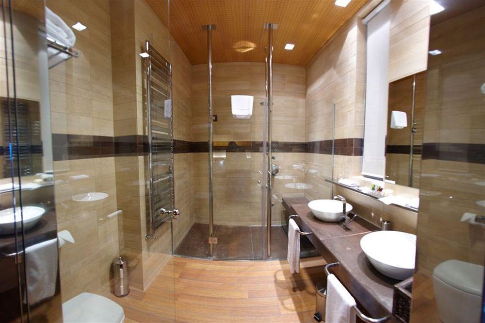 Hotel Eguren Ugarte Лягвардиа Экстерьер фото