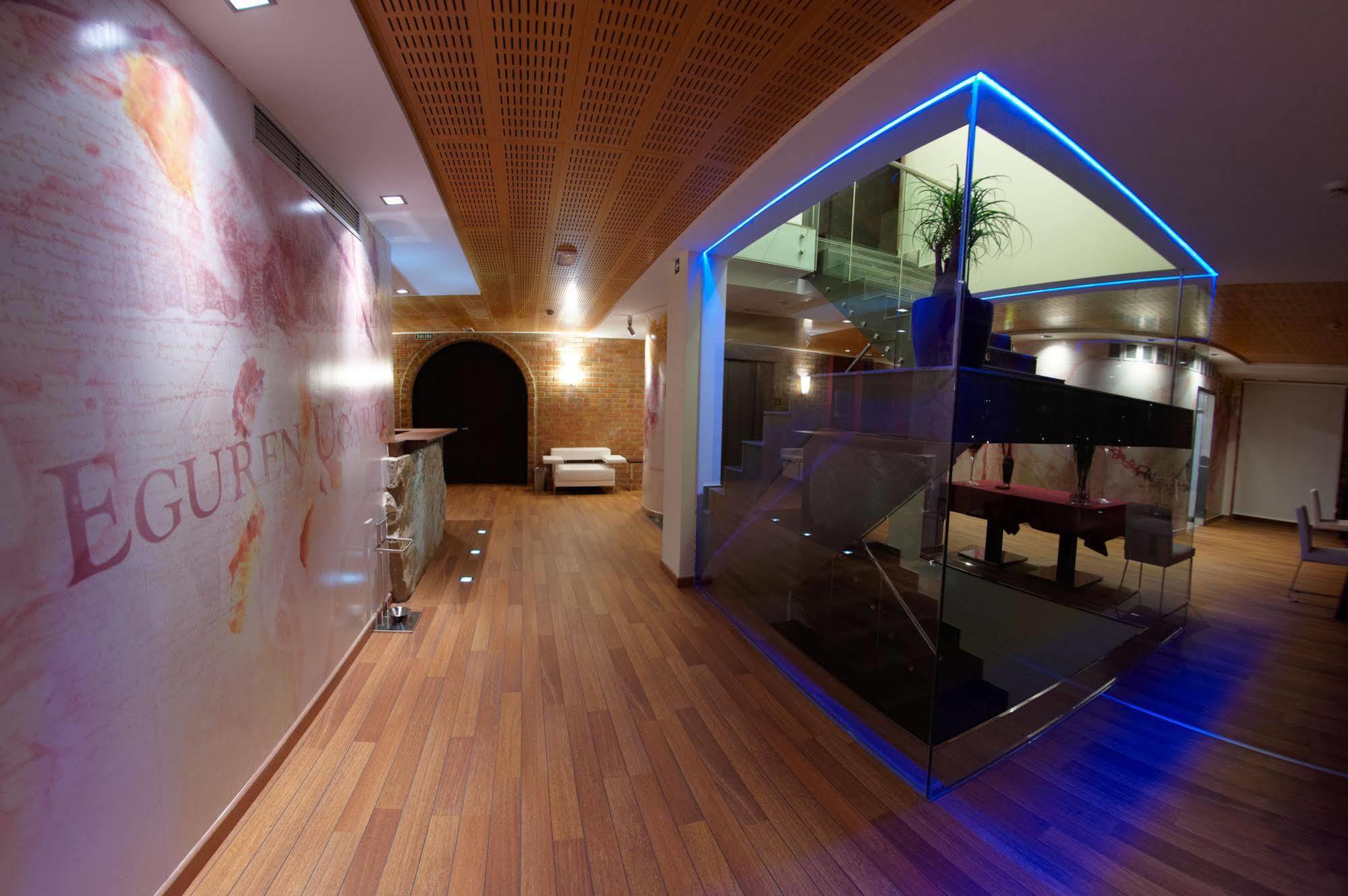 Hotel Eguren Ugarte Лягвардиа Экстерьер фото